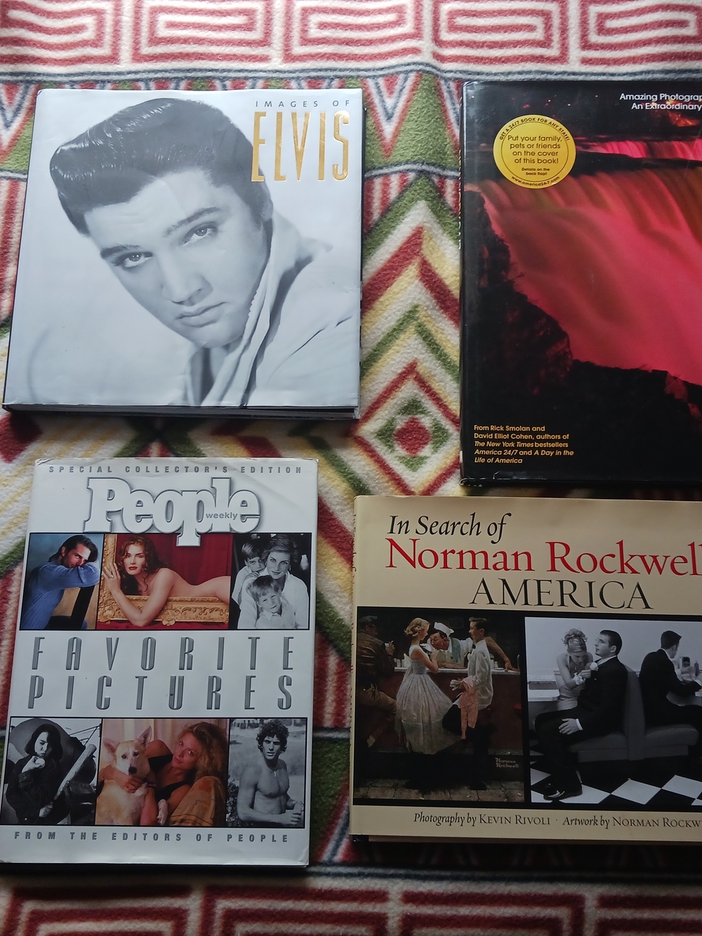 Images of Elvis Coffee Table Book – Black & White Cover